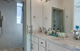 Epic Location- Steps from 12th S, Sleep12 - Foto 11