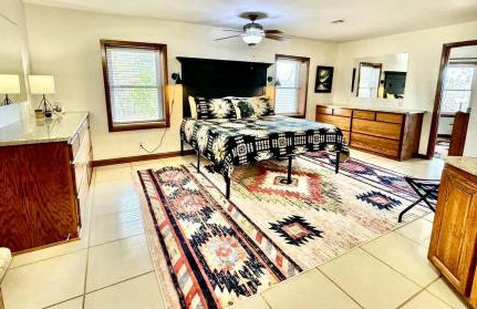 Secluded Riverfront Cabin with Bluff Views, Gated Privacy & Scenic Trail Access in Tahlequah, Oklahoma - Foto 29