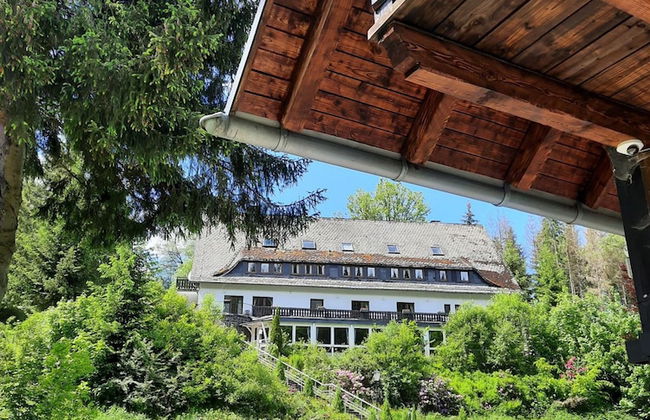 Exclusive Group House in Winterberg in the Forest - Photo 51