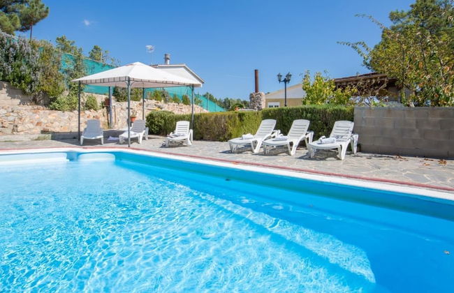 Araceli in Vidreres With 3 Bedrooms and 2 Bathrooms - Photo 1