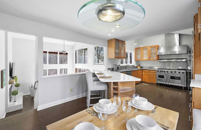 Sun Up, Sun Down by Avantstay Pool w/ Waterfall - Foto 13