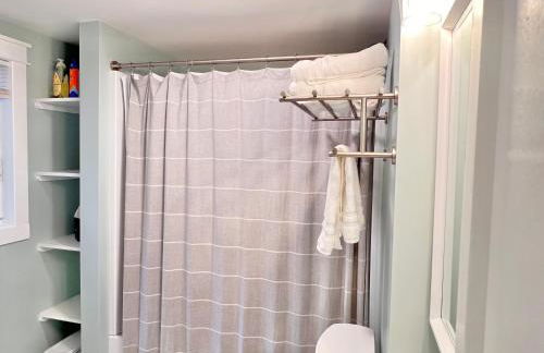 Sleeps 10, Approx 1 Mile to the Beach, Fully Renovated in 2025 - Foto 24