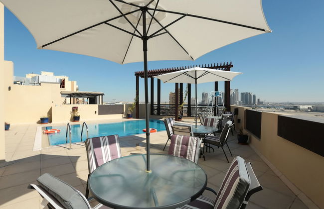 Spacious Marbella 2BR With Scenic Views - Photo 16