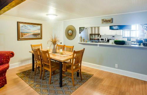 St Simons Island Condo with Deck and Outdoor Shower - Foto 6