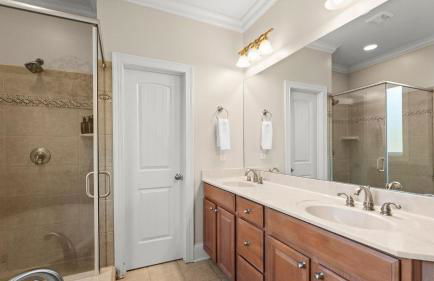 Lakefront 6bdr, Priv Dock, Game Room, Firepit Jake's Lake House by Avantstay - Foto 66