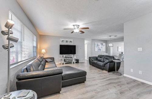 3 Mi to Venice Beach Pet-Friendly Home with Yard - Foto 1