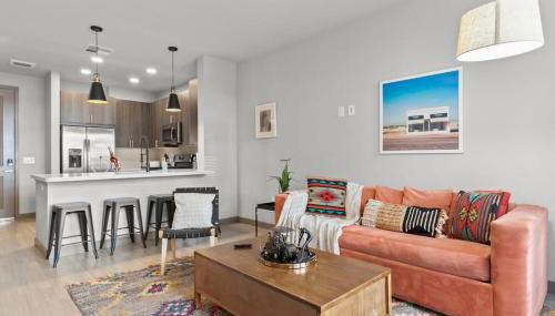 Cozysuites PHX RORO Gym, Pool, Pets, Parking! #5 - Foto 4