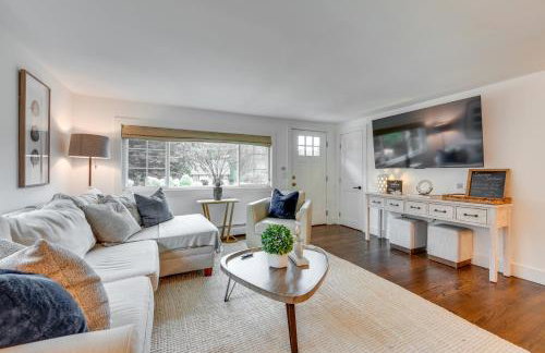 Rye Coastal Retreat with Deck and Outdoor Dining - Foto 2