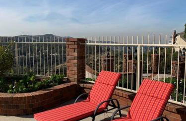 Stunning Panoramic Waterfront Pool Home Escape - Foto 17