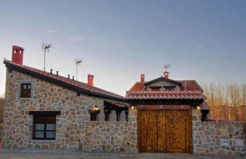 Casas Herrenales de Ulaca - Photo 22