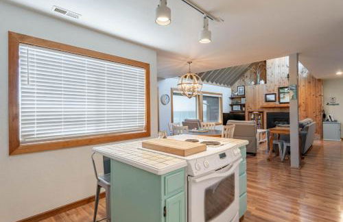 Idyllic Coastal Haven - Whale Watch in Depoe Bay! - Foto 13