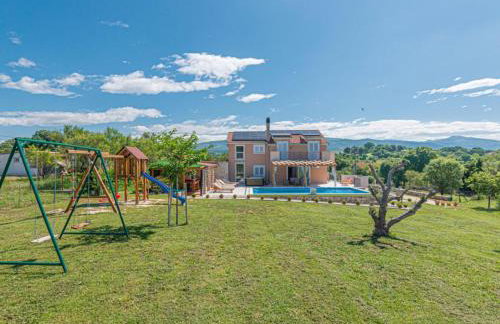 Villa Maria with Outdoor Pool - Foto 3
