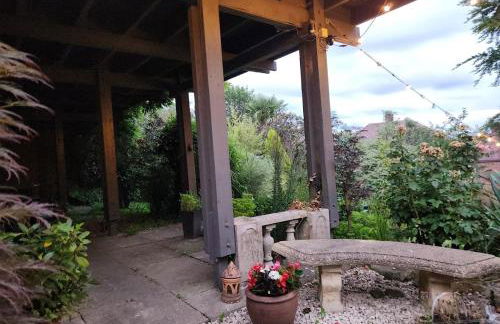 The Garden Apartment, Near Airport & City - Foto 3