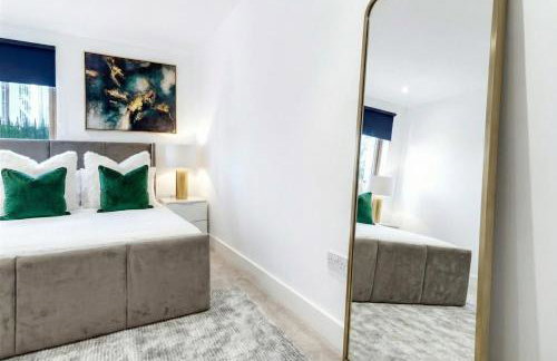 Spacious 2-Bedroom Apartment near Canary Wharf - London Ideal for Business, Leisure & Long Stays - Foto 22