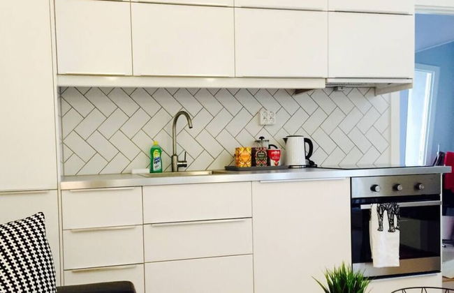 StayPlus Central Apt Balcony - Photo 3