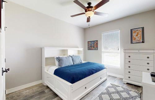 Poolside Chic by the Beach - Foto 15