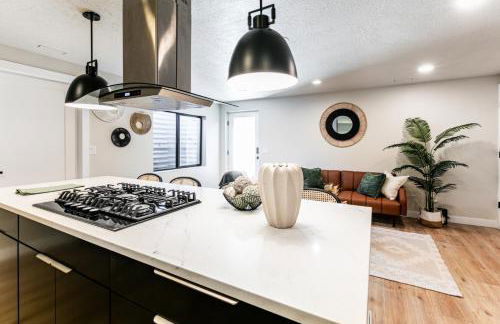 Modern Style Apartment Near Canyon RSL and expo - Foto 10