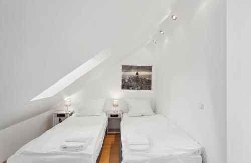 Stylish & Relaxing Penthouse ~ Workspace ~ Parking - Foto 16
