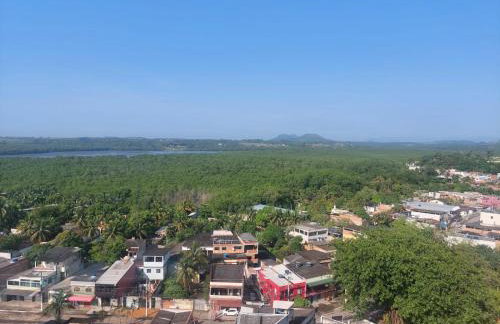 Apartamento aconchegante, linda vista e com garagem - Foto 21