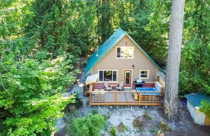 PNW River Cabin - Foto 1