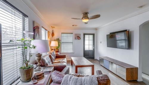 Pet-Friendly Austin Home with Private Yard and Deck! - Foto 3