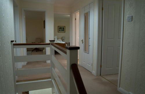 Farnborough Stay - 5 Bedroom - Foto 23