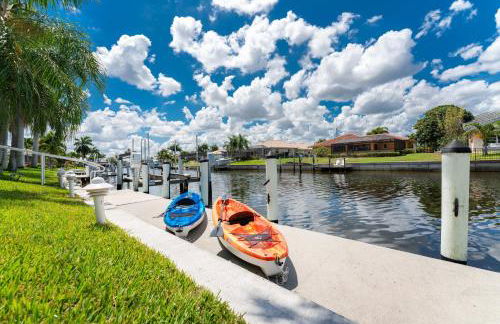 Villa Hibiscus-Waterfront-Free Heated Pool-Dock-Bikes-Other Amenities - Photo 58