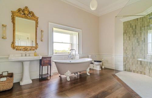 Earnshill House - Photo 32