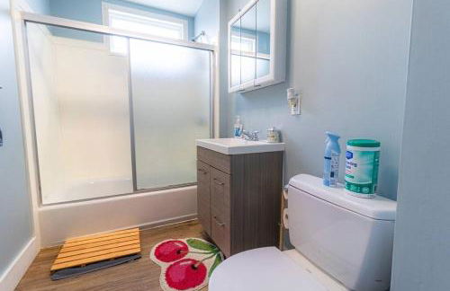 Walk to Downtown Salem with Arcade- Free Parking! - Foto 17