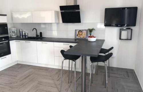 EllaVis Apartments - Photo 44