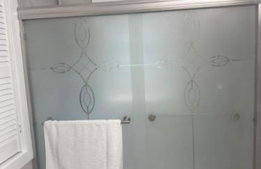 Beautiful 3 - 4 Bedroom Home Fully Furnished Including Utilities Close to I95 & Train - Foto 20