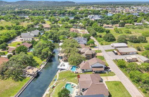 Waterfront House on Lake LBJ Cove and Concierge Services - Foto 55