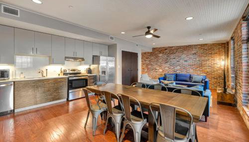 Ideal Spot Near 4th Street Live & Local Dining - Foto 2