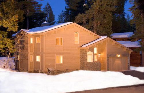 High Sierra at Dollar Point - Private Hot Tub, Close to Ski Resorts, Pet Friendly! - Foto 21