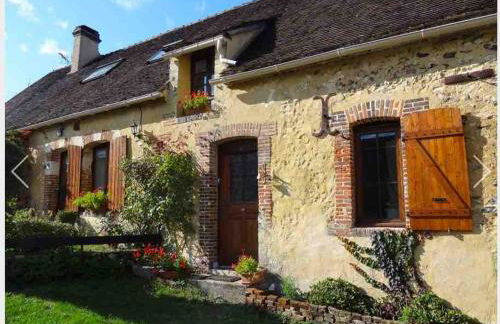 Charmante longère en plein coeur du Perche - Foto 17