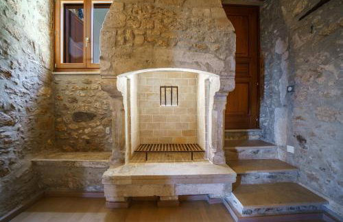 Villa Candice, Luxurious Historic Villa with Sea View by Rentado - Foto 37