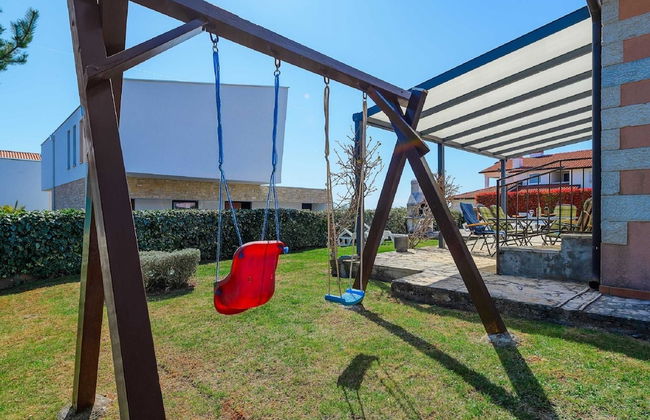 Spacious Holiday Home in Visnjan With Private Pool - Foto 18