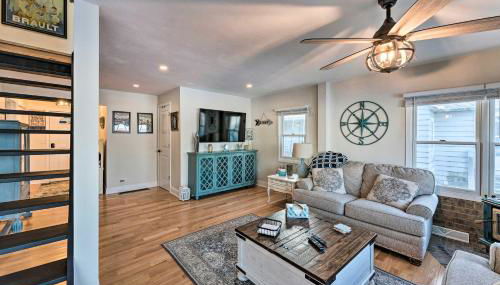 Lakefront Home with Gorgeous Sunsets, Kayaks, and Pier - Foto 4