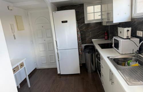 Apto con piscina y barbacoa - Foto 36