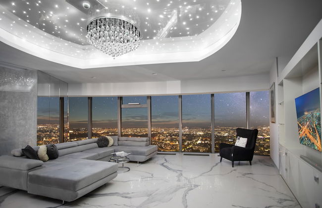 Apartments in Sky Tower with Bathtub near the window - Photo 60