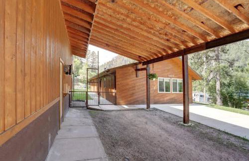 Rock Lodge Complete with Covered Parking - Foto 10