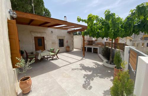 Avli House Vori - Photo 36