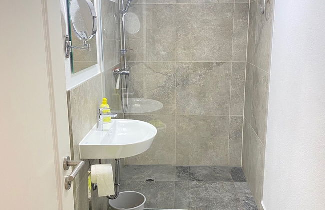 Motel Q - Dingolfing - Foto 42