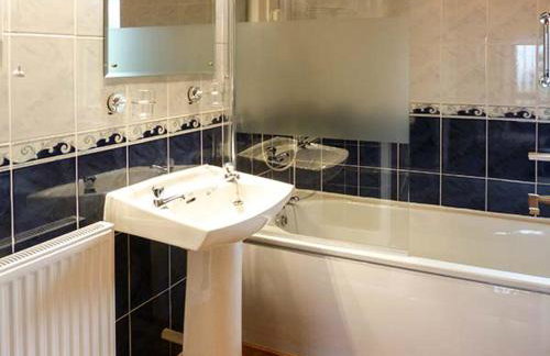 Pine Lodge - Photo 18