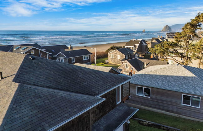Pacific Breeze Ocean Views, Steps to Cannon Beach, Airy Coastal Retreat - Foto 17