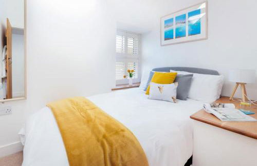 Beach Lovers Paradise in Portreath - With Sea Views & Log Burner just 100m from beach - Photo 24