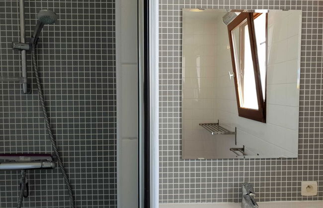 Villa With Heated Pool, Jacuzzi, Sports Field and Stunning Views - Photo 55