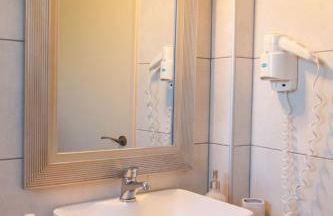 Helen Hotel - Photo 42