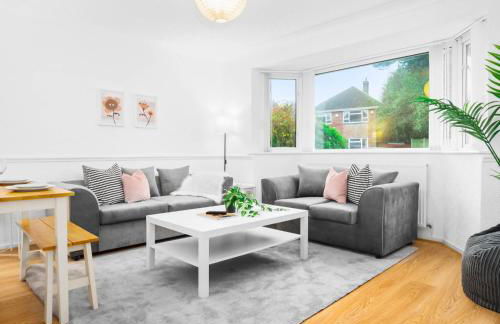 Four Bed House - Garden - Parking - Speed Wi-Fi 75CMR - Foto 51