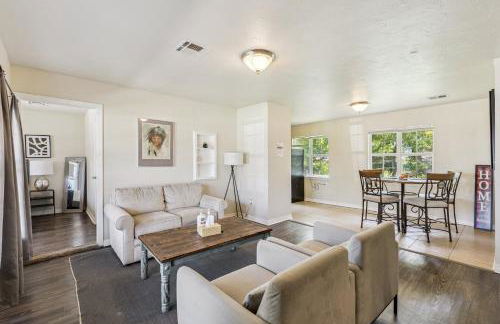 2BR Apt 10 min to OU Medical #TA - Photo 2